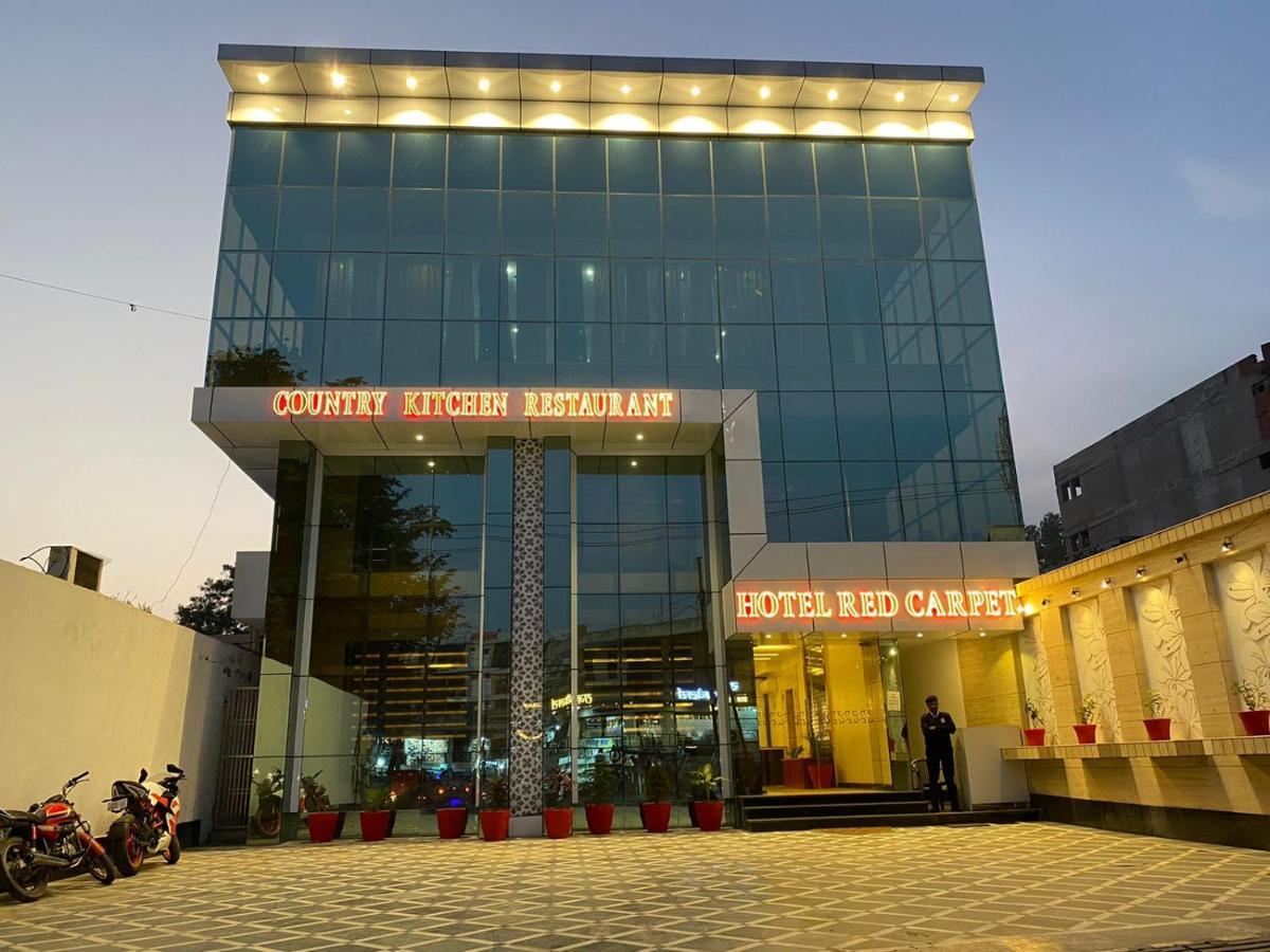 Hotel Sahib'S Red Carpet - The Family & Corporate Hotel Agra  Kültér fotó